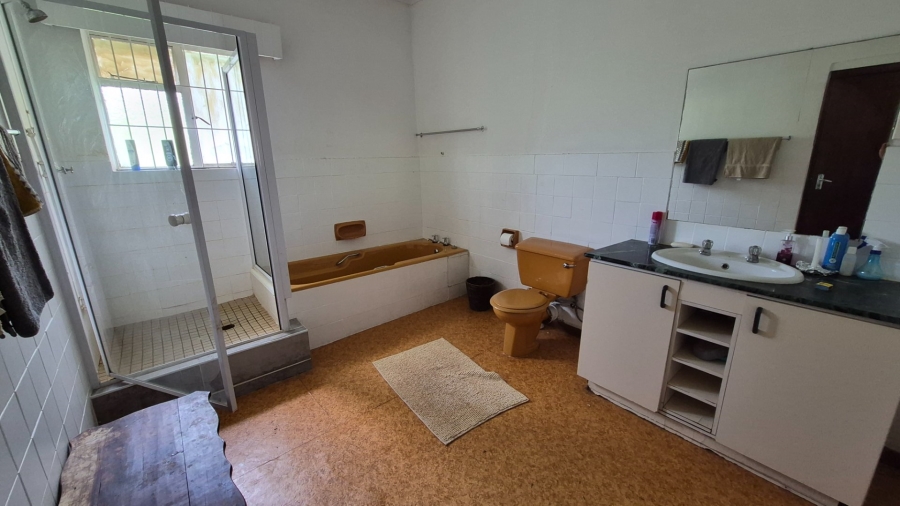 Commercial Property for Sale in Mossel Bay Rural Western Cape